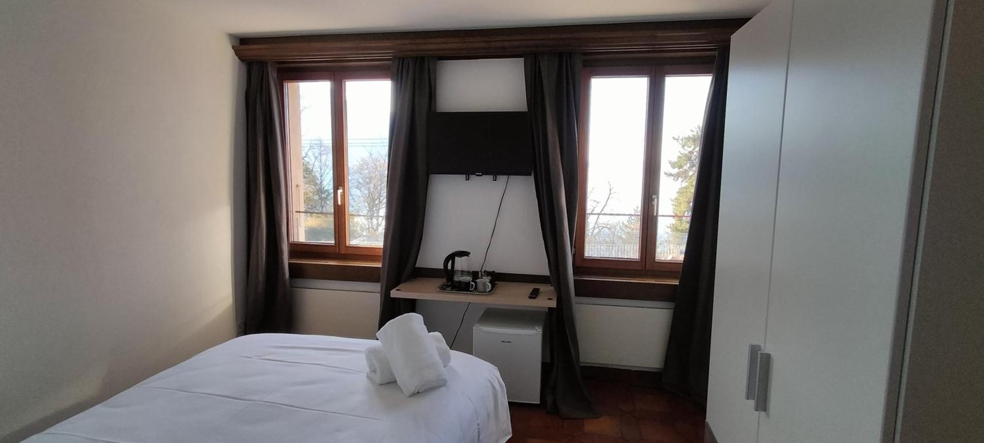 Castle View Aparthotel Veytaux Exteriör bild